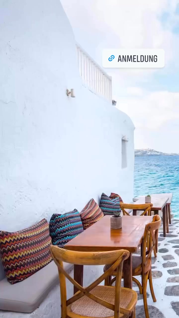 Griechischer Tanz Hasapiko - Sommerkurs:Hasapiko lernen und 100% Griechenland Feeling erleben! Du liebst Griechenland? Dann tanz es!Erlebe in diesem Sommer die Faszination des Hasapiko – dem Tanz der griechischen Seele. In vier aufeinander aufbauenden Einheiten zeigt dir Joannis Gkimpirits Schritt für Schritt die charakteristischen Figuren und Bewegungsabläufe dieses traditionellen Tanzes, der tief in der griechischen Kultur verwurzelt ist. Der Hasapiko bildet auch die Grundlage für den Sirtaki, der durch den Film Alexis Sorbas weltweite Bekanntheit erlangte – doch seine Ursprünge reichen weit tiefer in die griechische Tanztradition zurück.Keine Vorkenntnisse nötig – nur Freude an Bewegung, Musik und Rhythmus!Dein Lehrer - Joannis GkimpiritsGiannis kommt aus Thessaloniki. Er bringt über 25 Jahre Tanzerfahrung mit, ist ein echter Spezialist für griechische Volkstänze – und  vermittelt mit viel Wissen, Leidenschaft und Humor die Vielfalt der griechischen Tanzkultur.Wann? 6.8.-27.8. immer mittwochs von 19:30-21:00 UhrWo? Pfarrsaal, 5412 Puch bei Salzburg - erreichbar mit S3 und Bus 160, Radweg direkt entlang der SalzachAutobahn A 10, AusfahrtAnmeldung über VHS Tennengau:https://www.volkshochschule.at/ueber-uns/bildungsnahversorgung/tennengau oder online über: https://www.volkshochschule.at/kurssuche/kurs/Griechischer-Tanz-Hasapiko-Sommerkurs/25-2-23222Preis: €56/4x/7,2 UE#griechenland #griechischertanz #traditionellergriechischertanz #griechischertanzsalzburg #tanzworkshop #tanzkurs #sommertanzkurs #sommertanzworkshop  Giannis Gibiritis